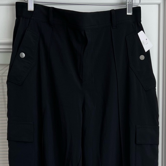 Athleta Vienna Cargo Pant Size 12 NWT in Black - Picture 15 of 16